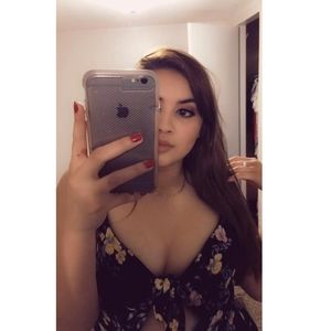 Meet your Posher, Vanessa